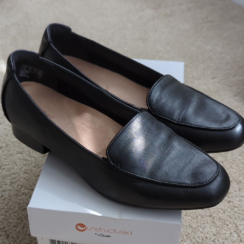 Clarks Unstructured Women's Classic Black Flats